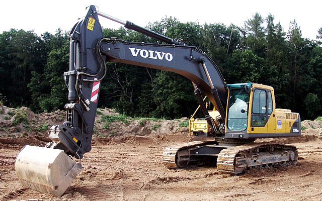 VOLVO 290